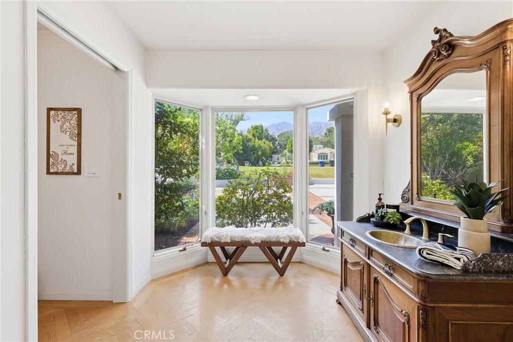 950 Hampton Road Arcadia, CA 91006 - Photo 19 of 35