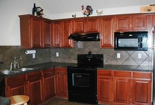 $2,500 | 713 Aries Drive, Euless, TX 76040