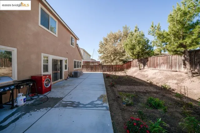 $550,000 | 1350 Mistletoe Drive, Beaumont, CA 92223