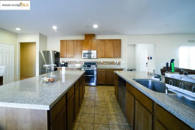 $550,000 | 1350 Mistletoe Drive, Beaumont, CA 92223