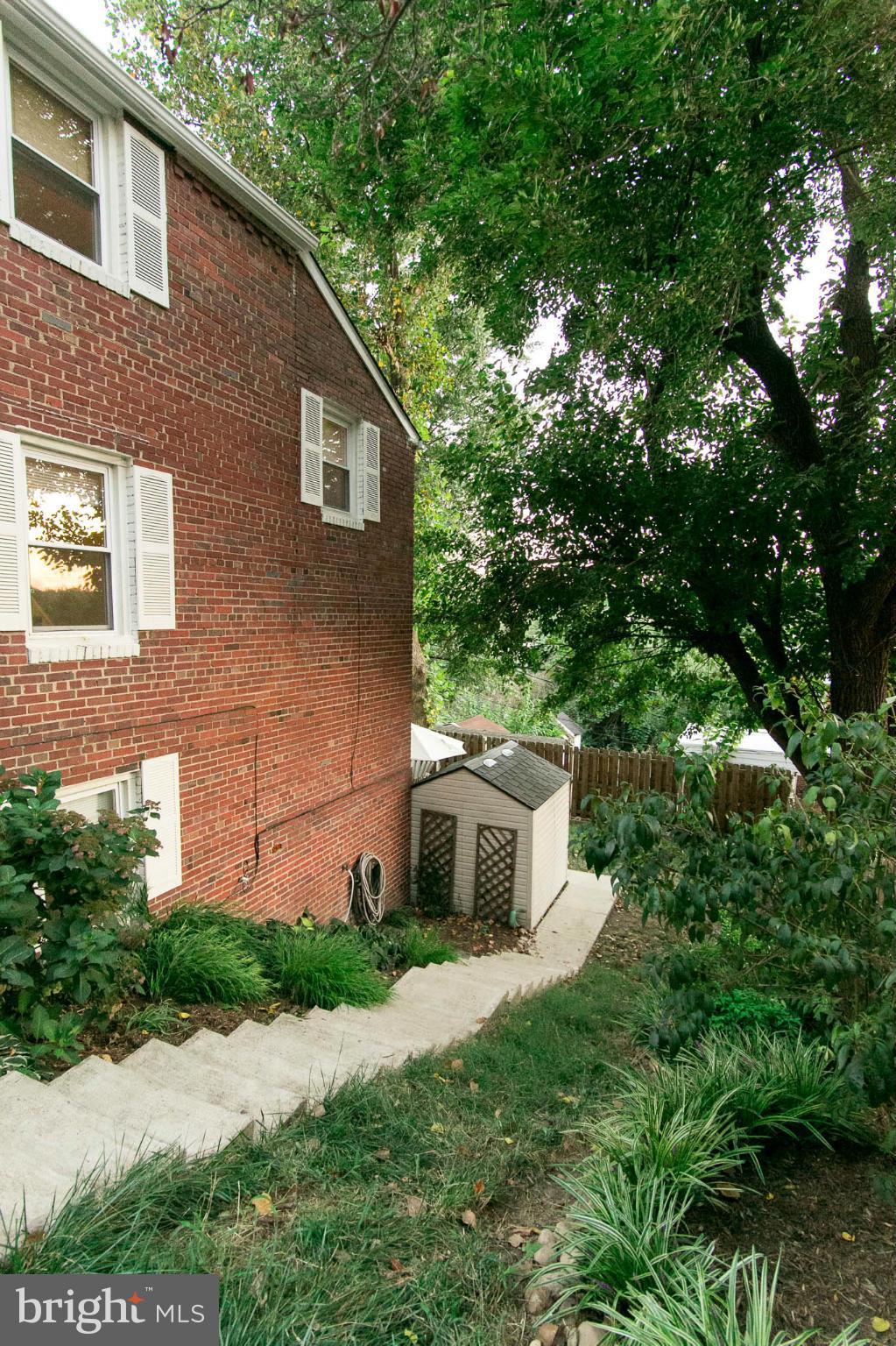 3722 South Kemper Road Arlington, VA 22206 - Photo 22 of 25 Exterior (General)