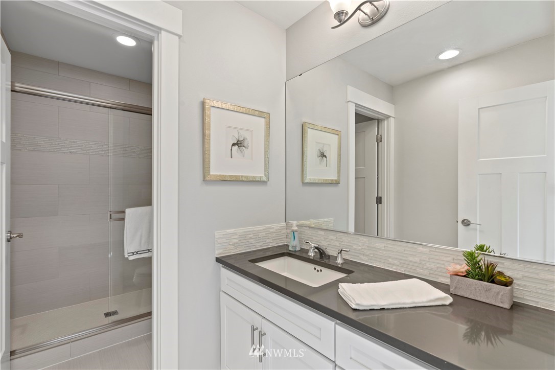 15928 99th Place Northeast Bothell, WA 98011 - Photo 16 of 36 Gallery Image 16