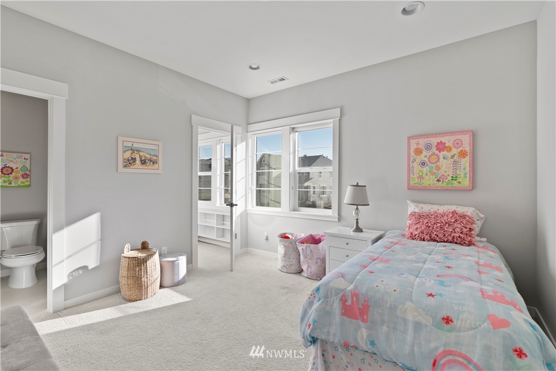 15928 99th Place Northeast Bothell, WA 98011 - Photo 18 of 36 Gallery Image 18