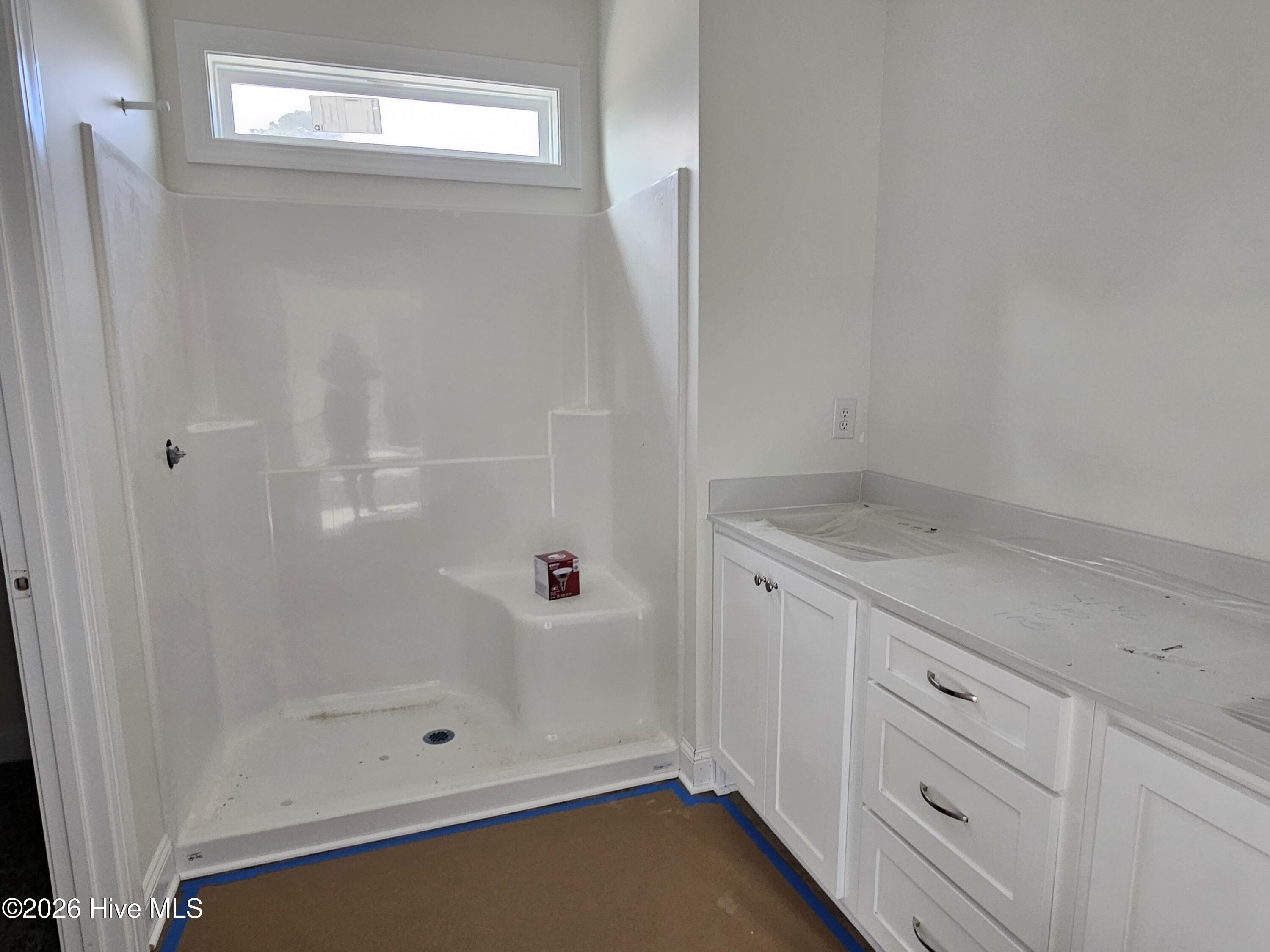 177 Country Cv Lane Clinton, NC 28328 - Photo 5 of 9 20260117_110403