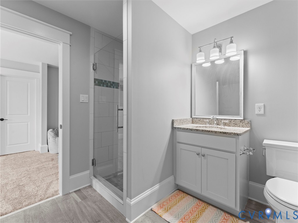 1925 Limbeck Lane Midlothian, VA 23112 - Photo 68 of 89 3rd floor full bathroom