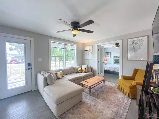 $1,800 | 1315 Dexter Avenue, Pensacola, FL 32507