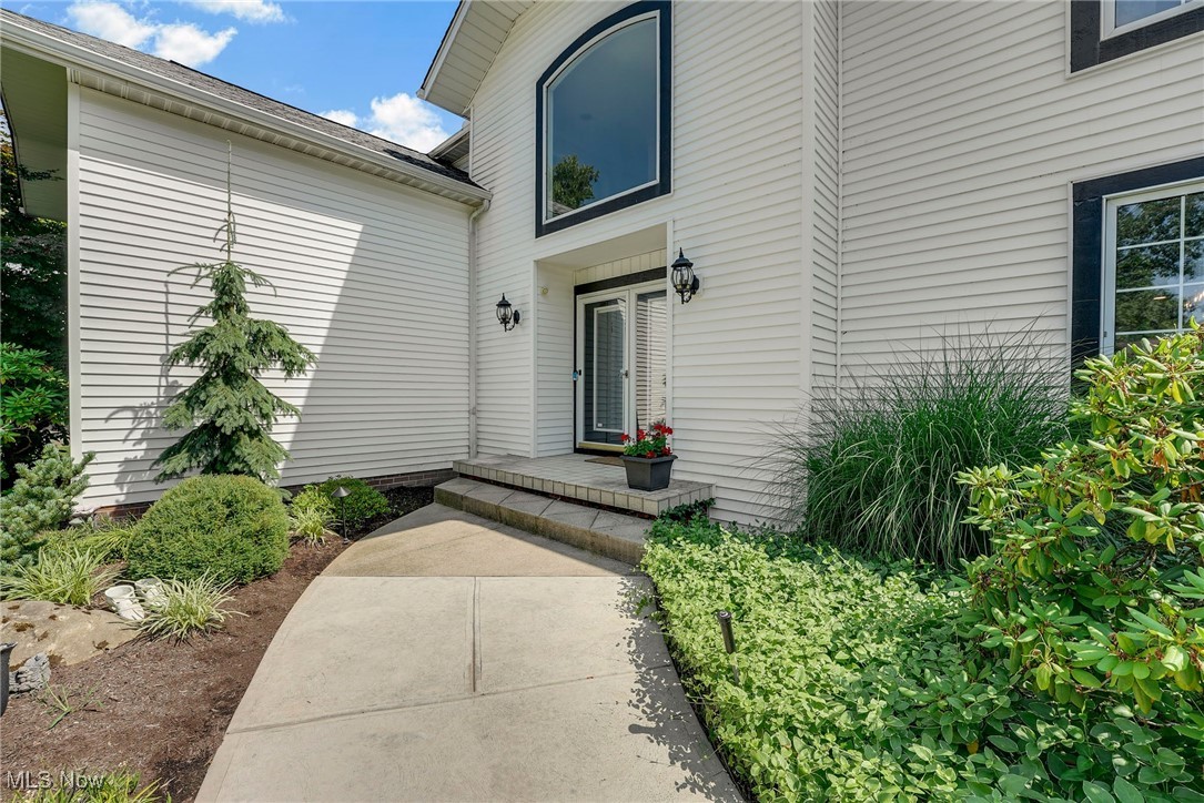 6260 Coldstream Road Highland Heights, OH 44143 - Photo 4 of 44