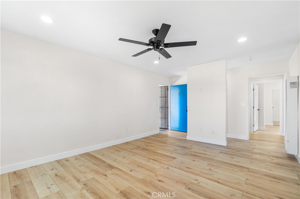 523 West 12th Street, Unit 2 San Pedro, CA 90731 - Photo 6 of 17 a view of an empty room