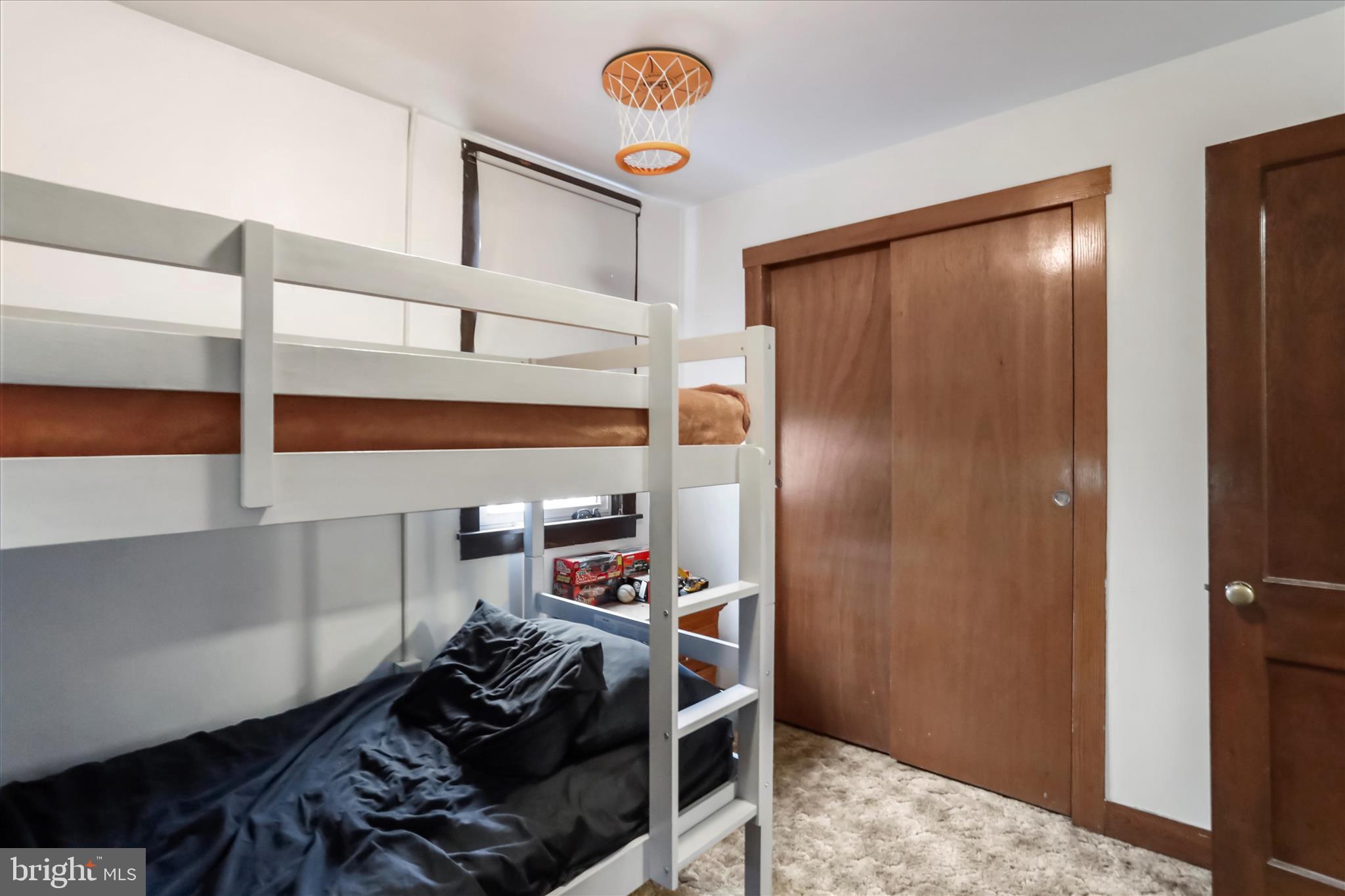 17211 Porter Road Southwest Frostburg, MD 21532 - Photo 22 of 34 a view of a hallway with workspace