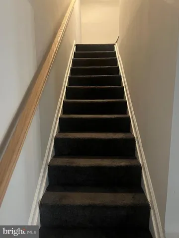 a view of hallway with a hallway