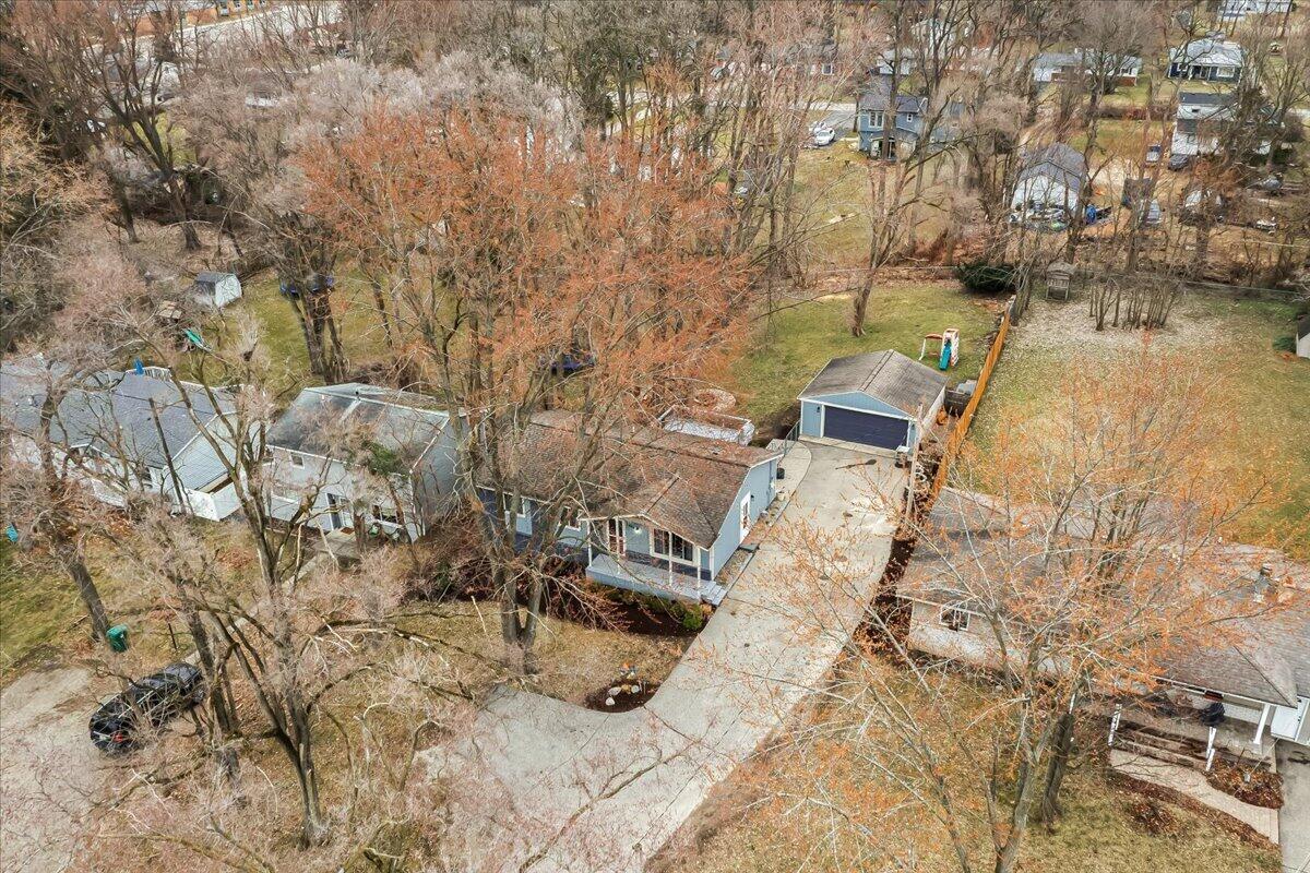 2894 Benstein Road Walled Lake, MI 48390 - Photo 12 of 33 B3E22FCE-9B87-4568-BCFC-8F2B023DCCDF