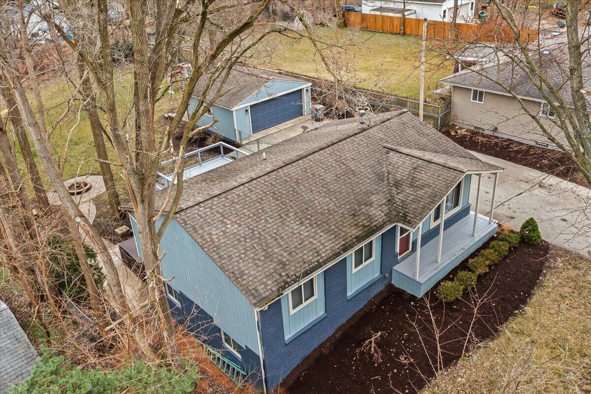 2894 Benstein Road Walled Lake, MI 48390 - Photo 2 of 33 7373251F-E4E0-4081-A6E7-AE63982120FD