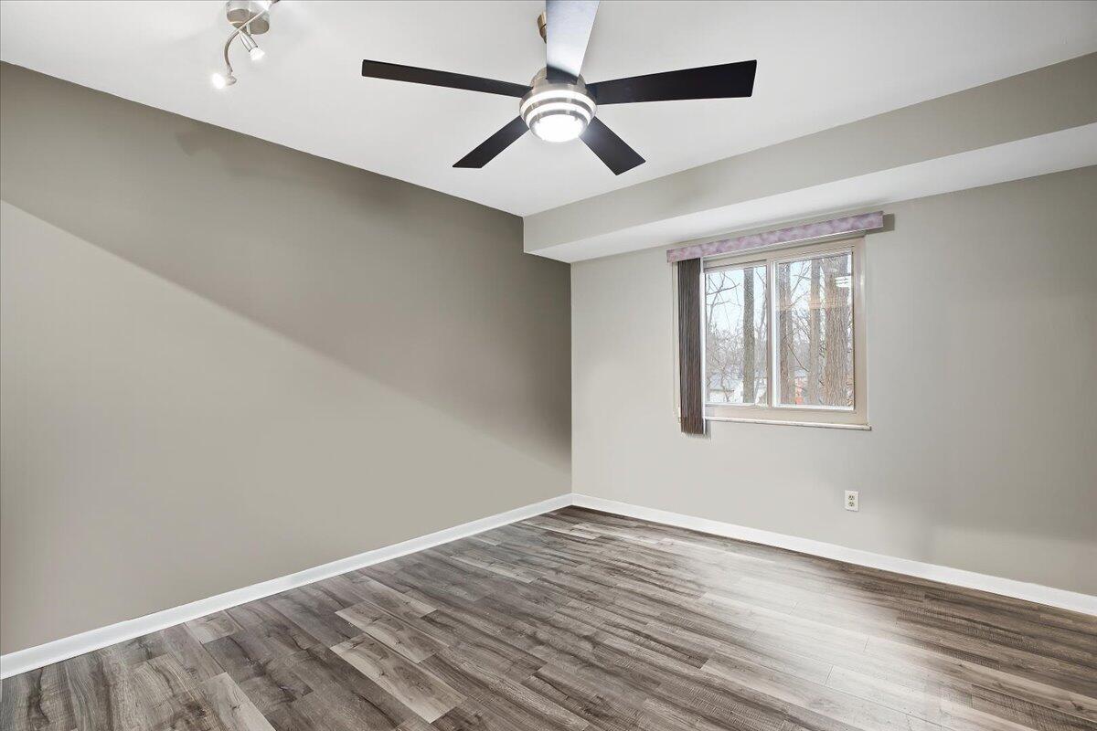 2894 Benstein Road Walled Lake, MI 48390 - Photo 23 of 33 Primary