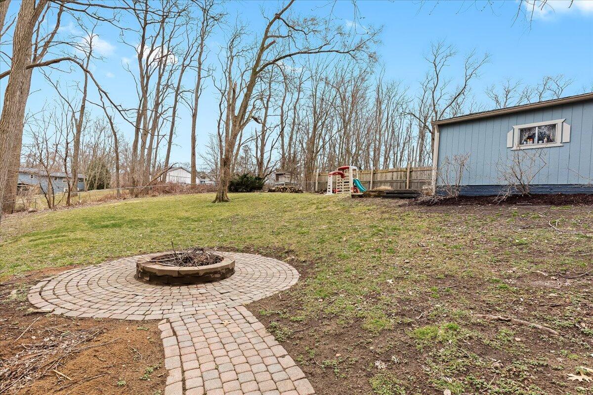 2894 Benstein Road Walled Lake, MI 48390 - Photo 6 of 33 B606F76B-0EB2-4385-AC23-86EB5F1A5BE1