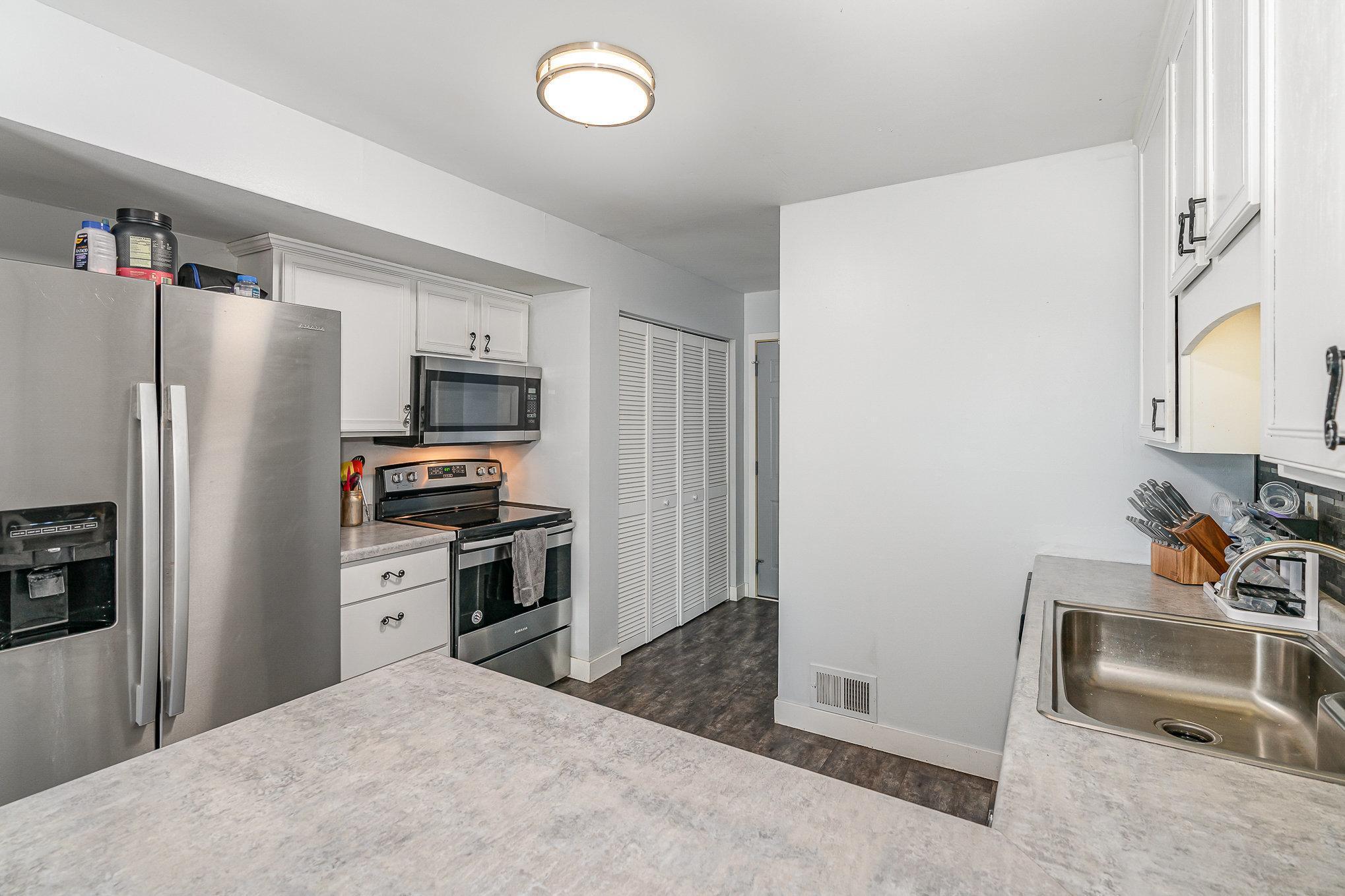 4510 Slater Road Eagan, MN 55122 - Photo 10 of 25 Gallery Image 10