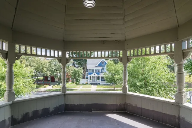 $429,000 | 288 St James Avenue, Springfield, MA 01109