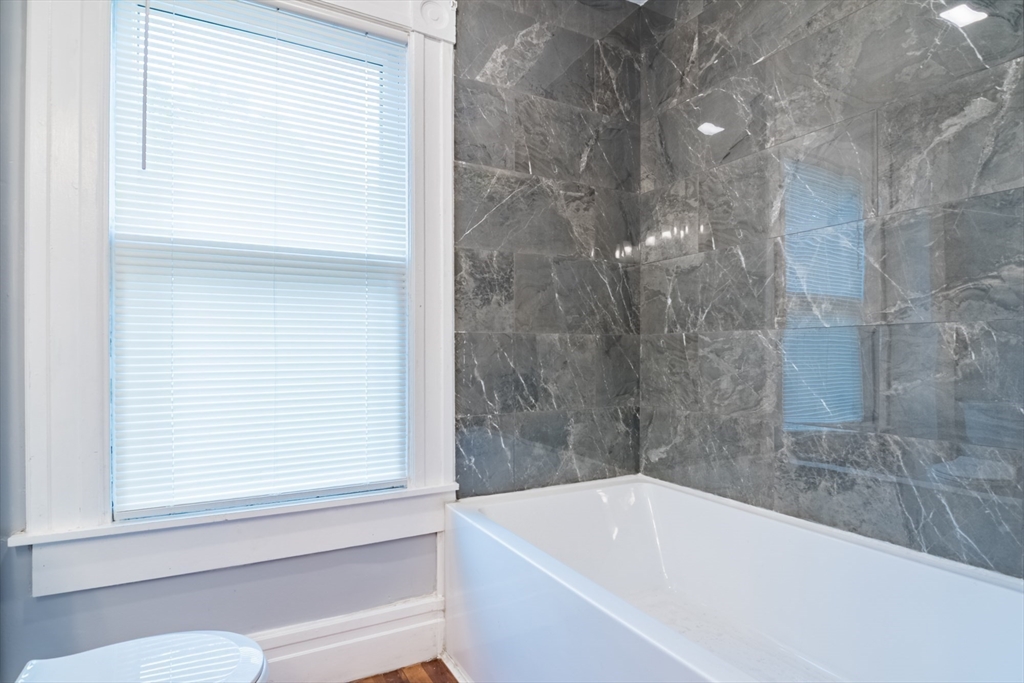 288 St James Avenue Springfield, MA 01109 - Photo 36 of 41