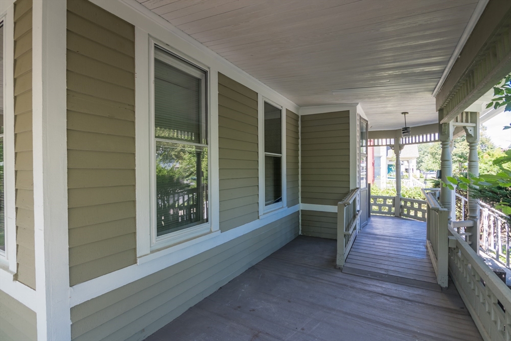 288 St James Avenue Springfield, MA 01109 - Photo 8 of 41