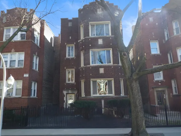 $172,500 | 8223 South Ingleside Avenue, Chicago, IL 60619