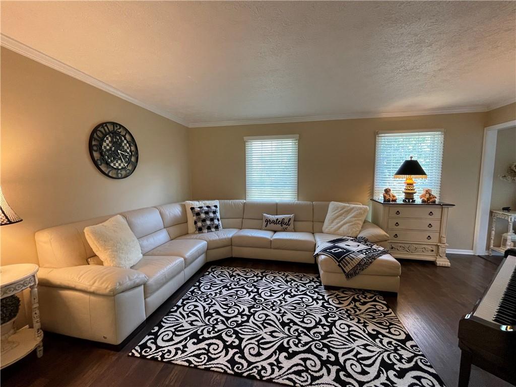 140 Rocky Ridge Road Bethel Park, PA 15102 - Photo 11 of 25 Gallery Image 11