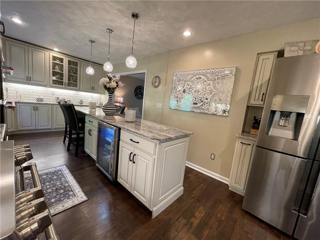 140 Rocky Ridge Road Bethel Park, PA 15102 - Photo 5 of 25 Gallery Image 5