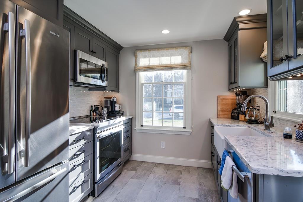 5 Aqueduct Road Natick, MA 01760 - Photo 7 of 26 Gallery Image 7