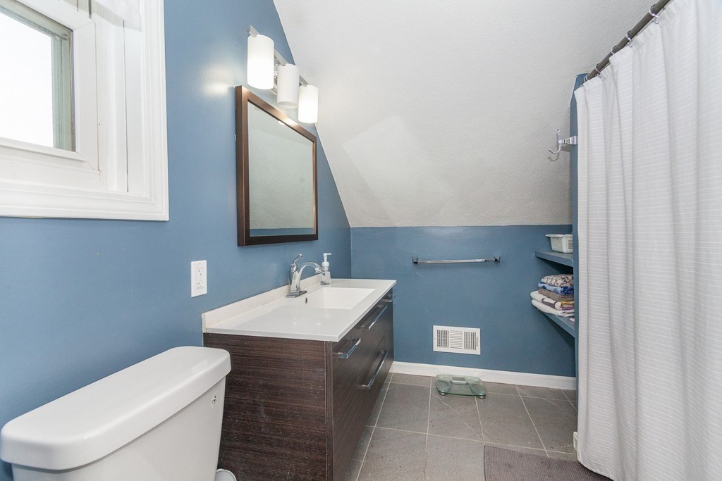 57 Victory Road, Unit 1 Boston, MA 02122 - Photo 11 of 14