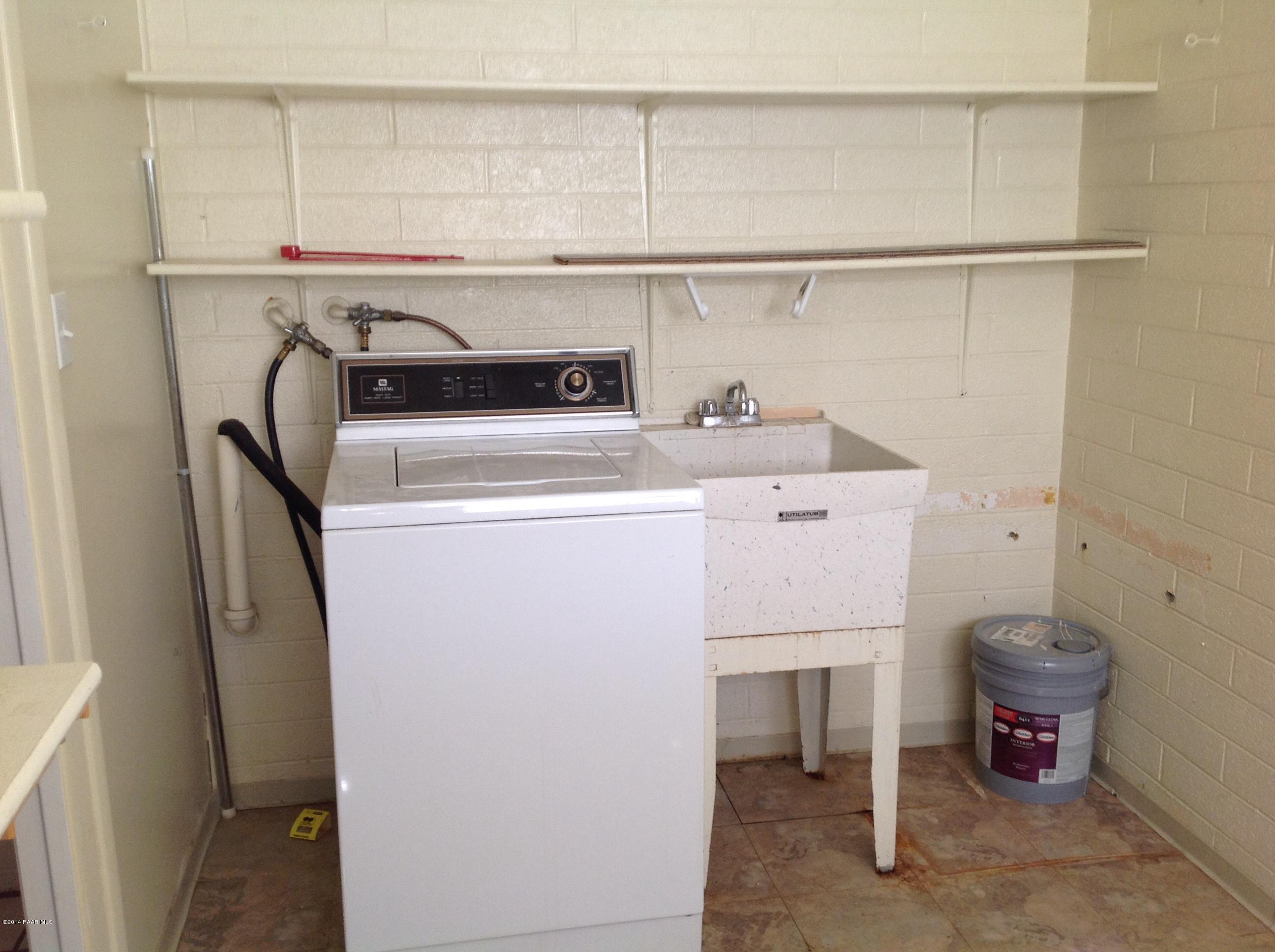 1105 Middlebrook Road Prescott, AZ 86303 - Photo 16 of 30 Large laundry room w/ sink