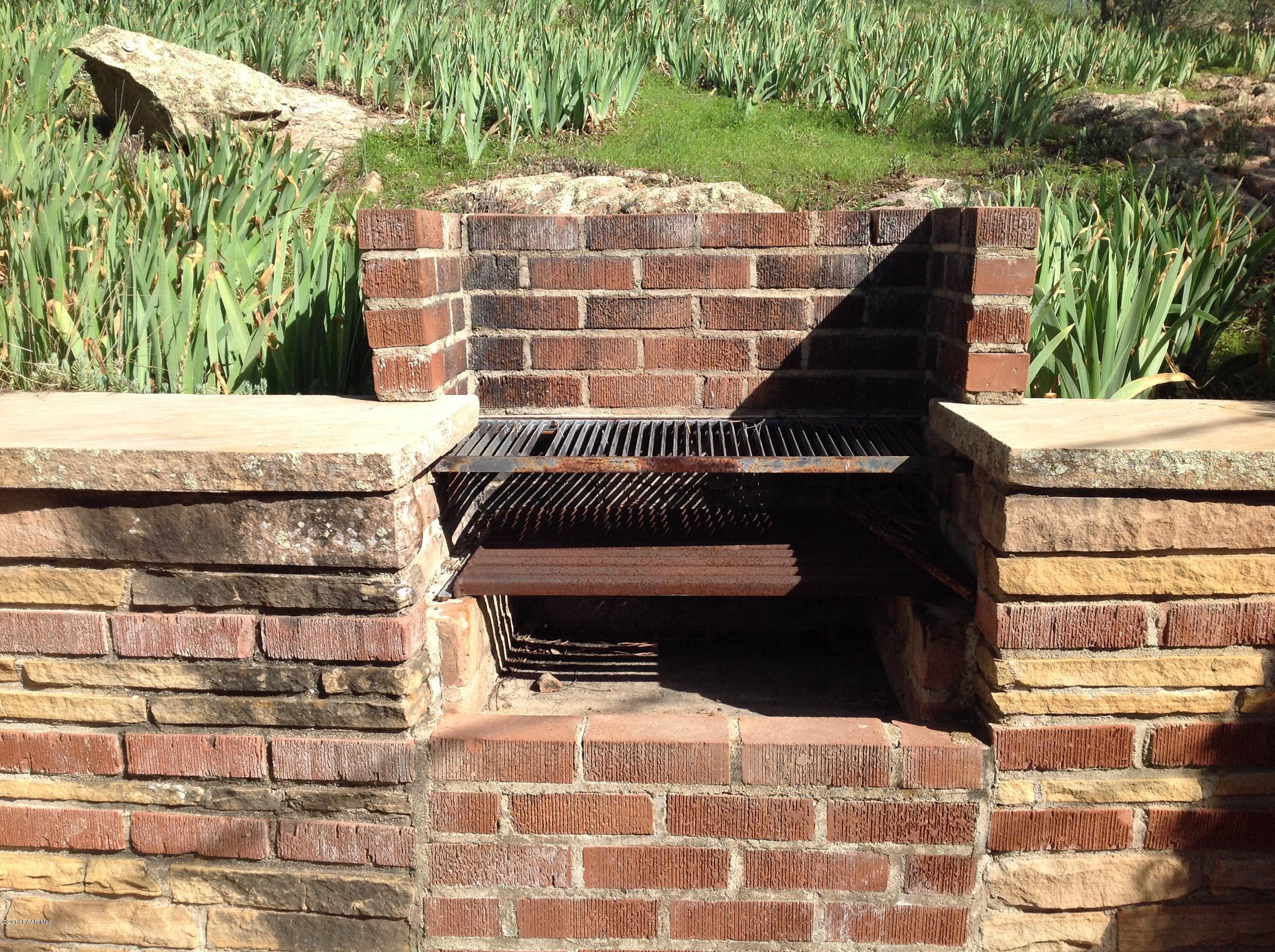 1105 Middlebrook Road Prescott, AZ 86303 - Photo 27 of 30 Outdoor grill