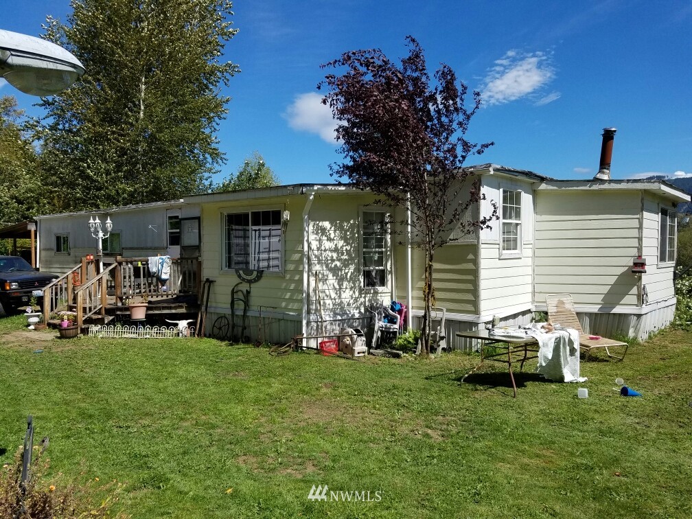 3780 Hillside Road Deming, WA 98244 - Photo 6 of 8