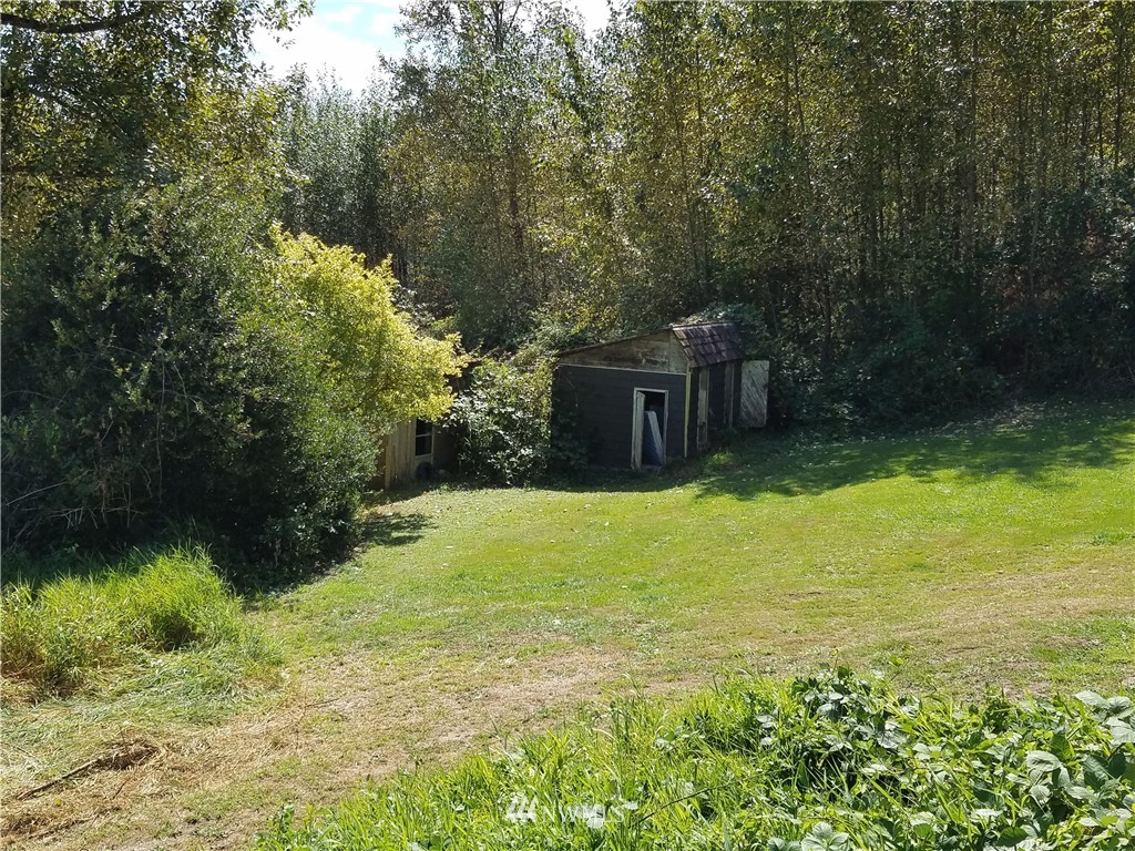 3780 Hillside Road Deming, WA 98244 - Photo 7 of 8