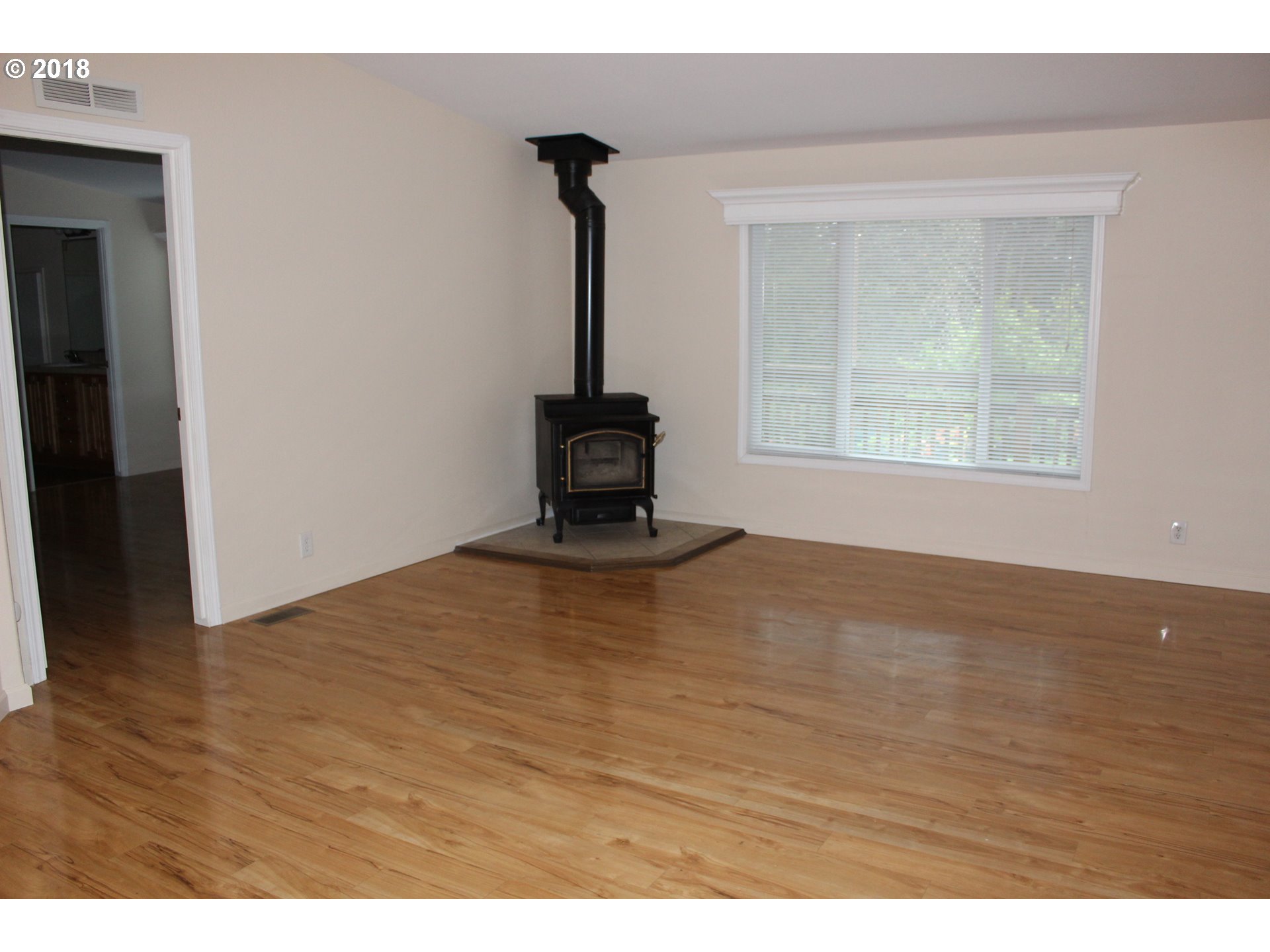 33390 Southeast Coupland Road Estacada, OR 97023 - Photo 15 of 19 Gallery Image 15