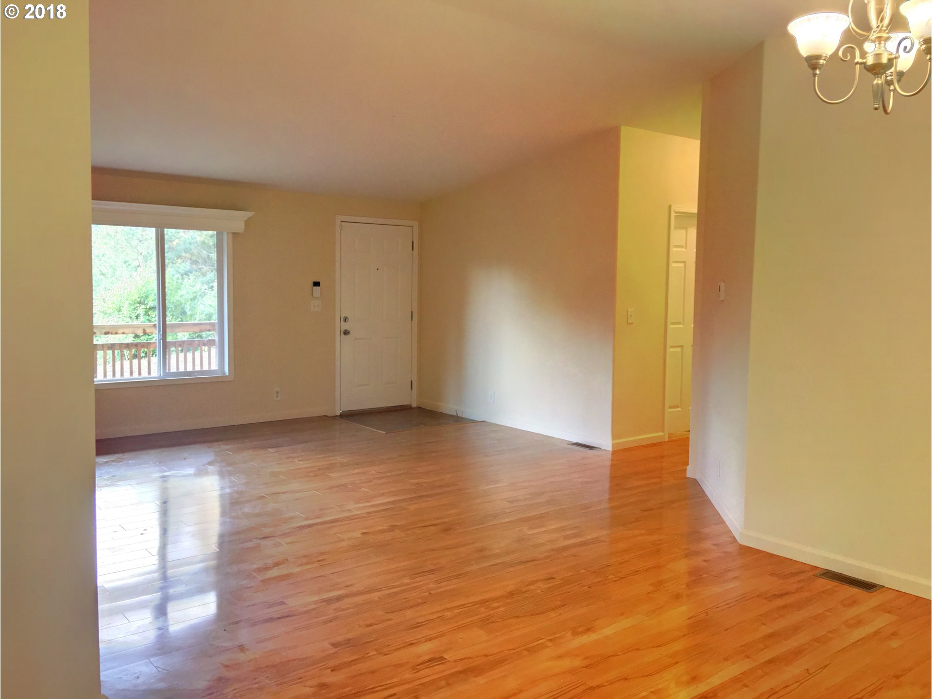 33390 Southeast Coupland Road Estacada, OR 97023 - Photo 7 of 19 Gallery Image 7