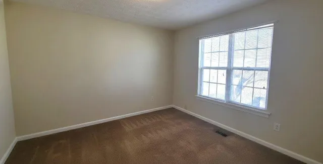 $1,995 | 4915 Lakebrooke Run, Stone Mountain, GA 30087