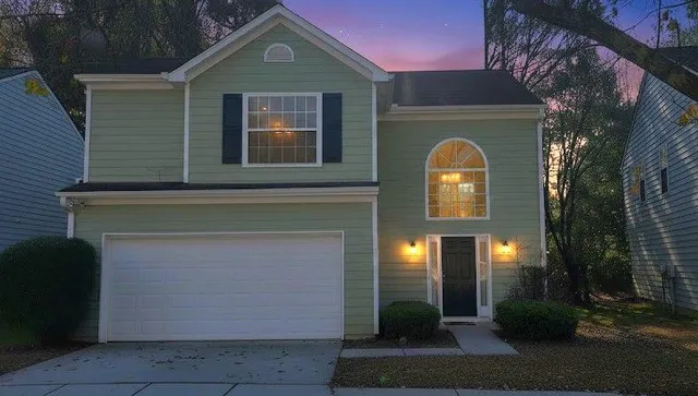 $1,995 | 4915 Lakebrooke Run, Stone Mountain, GA 30087