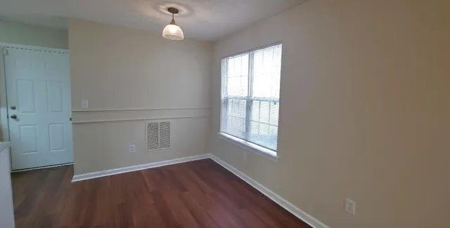 $1,995 | 4915 Lakebrooke Run, Stone Mountain, GA 30087