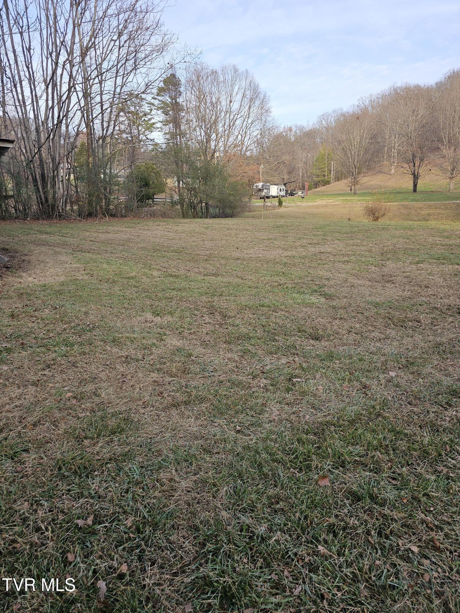 221 Hurst Hollow Bean Station, TN 37708 - Photo 6 of 10 20251201_160222