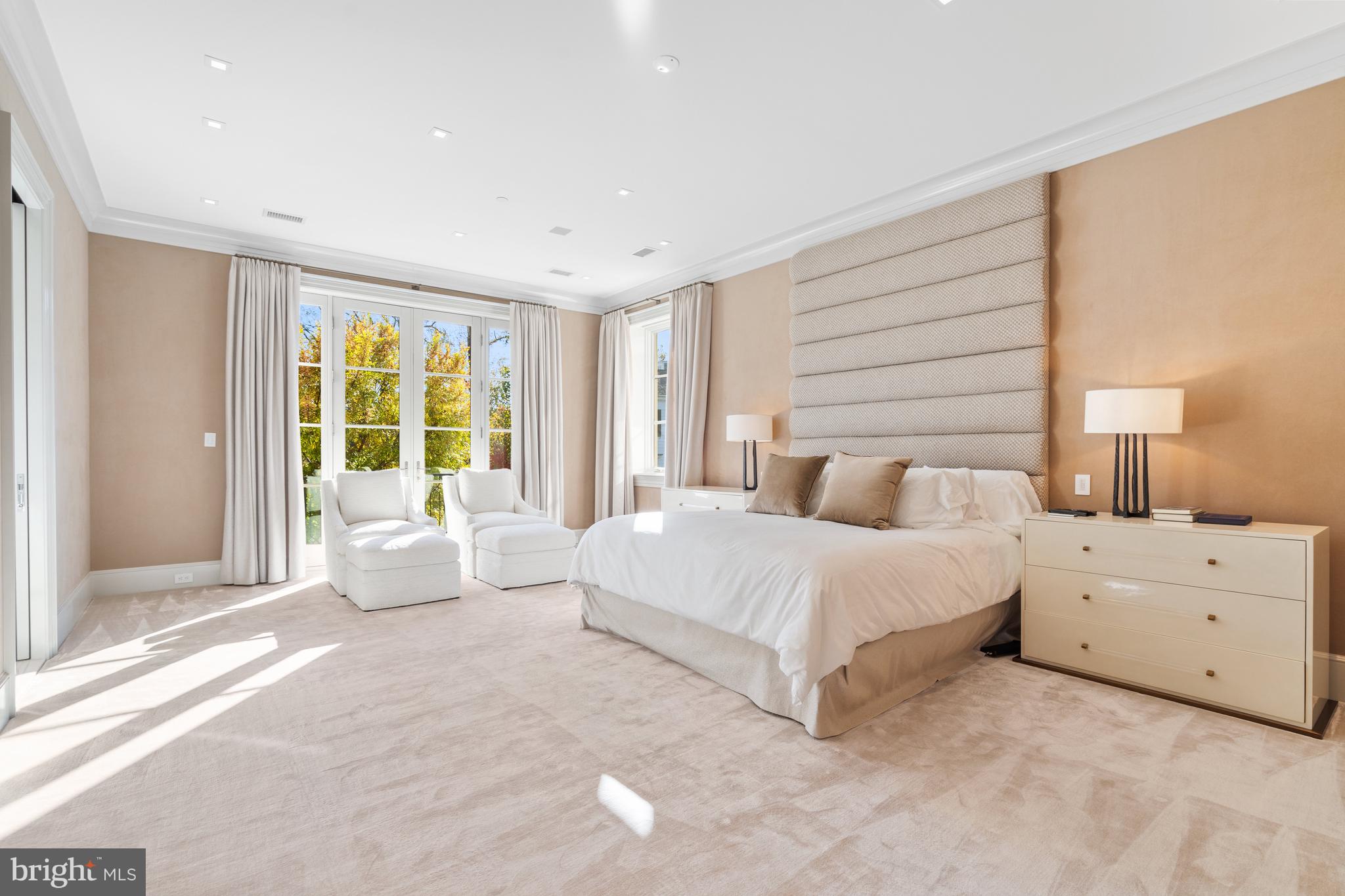 2109 Dunmore Lane Washington, DC 20007 - Photo 38 of 92 Spacious primary Bedroom