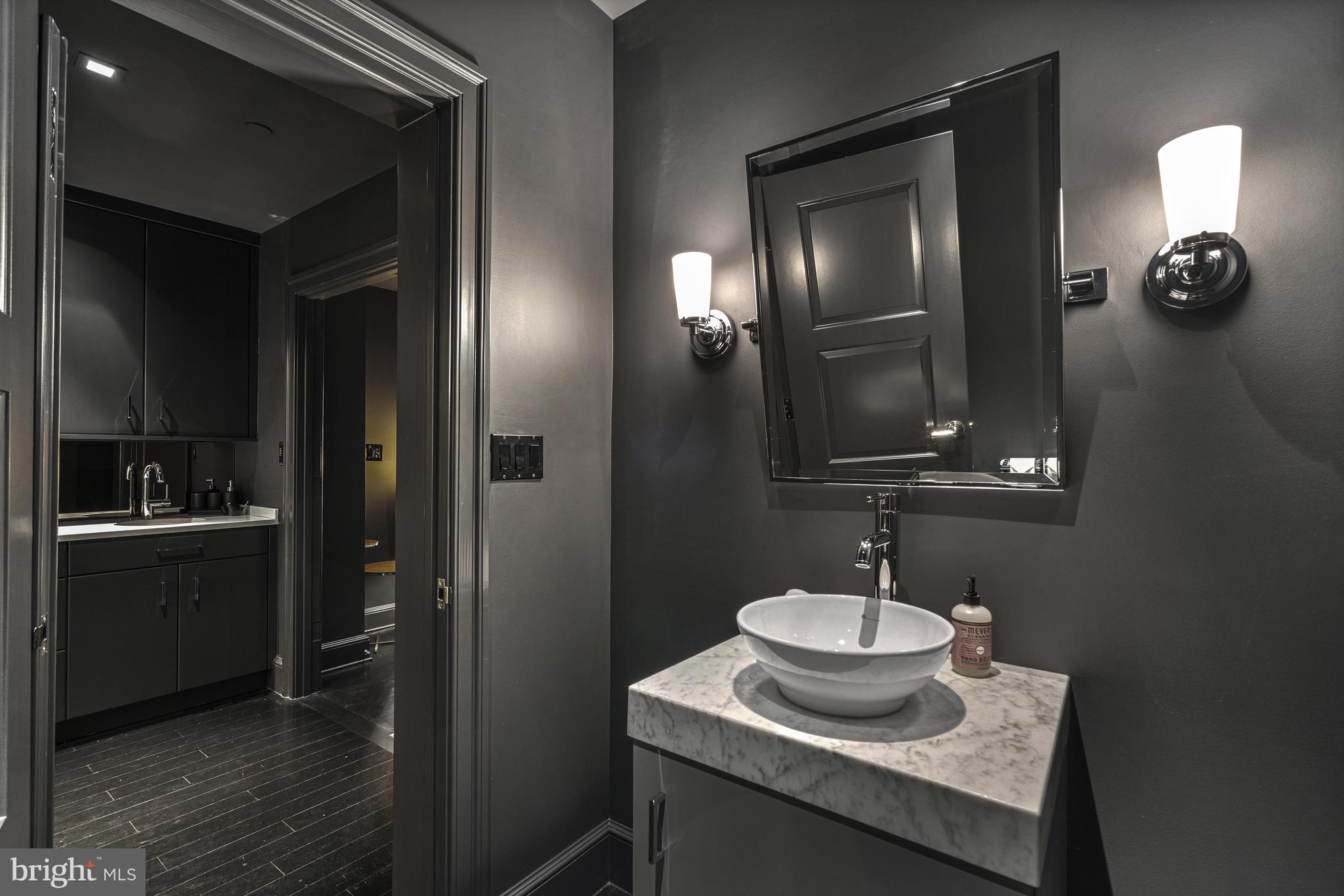 2109 Dunmore Lane Washington, DC 20007 - Photo 71 of 92 Powder Room