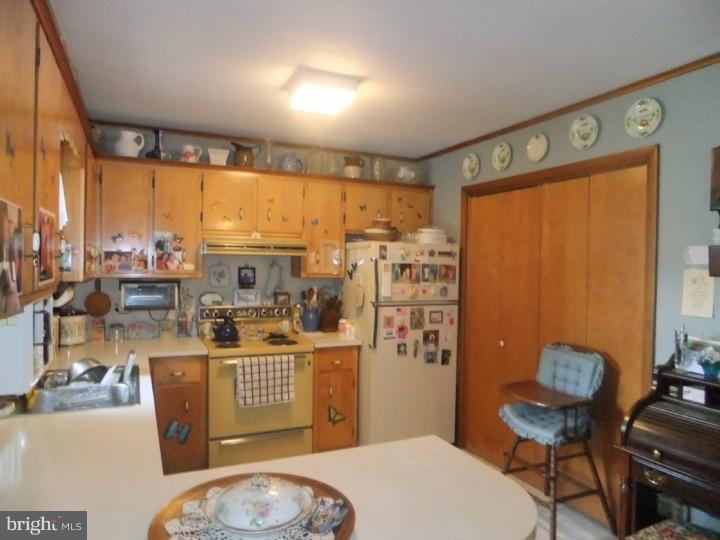 102 Chance Road Clayton, DE 19938 - Photo 3 of 11 Kitchen