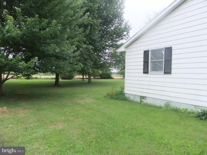 102 Chance Road Clayton, DE 19938 - Photo 5 of 11 Exterior Side