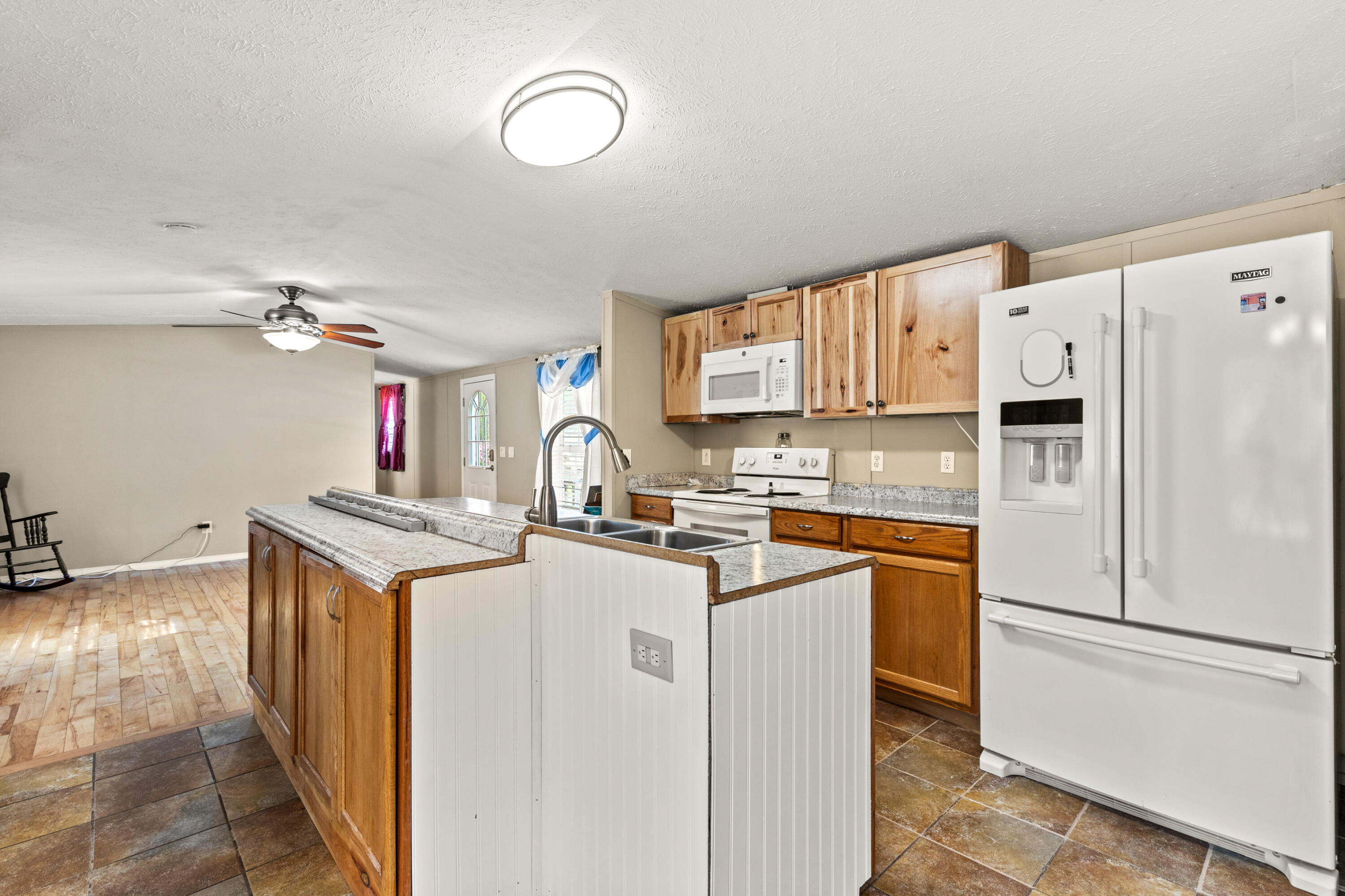 127 Shaker Road, Unit 30 Gray, ME 04039 - Photo 6 of 34 127 shaker rd, gray_020