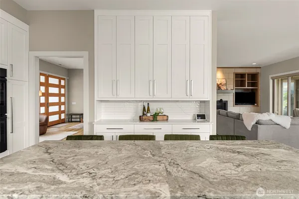 $1,399,000 | 854 Autumn Crest Drive, Wenatchee, WA 98801