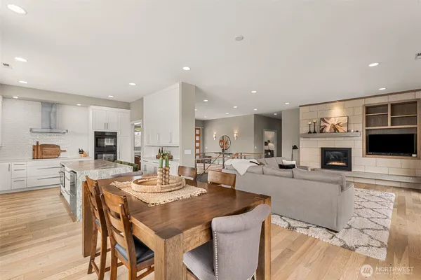 $1,399,000 | 854 Autumn Crest Drive, Wenatchee, WA 98801