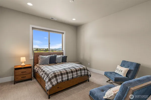 $1,399,000 | 854 Autumn Crest Drive, Wenatchee, WA 98801