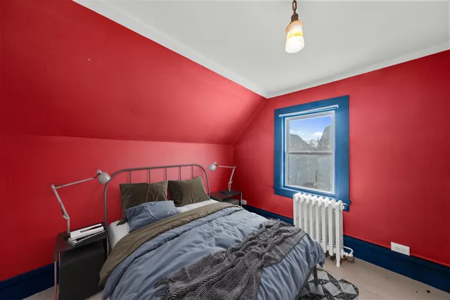 $350,000 | 84 Pleasant Street, Rockland, ME 04841