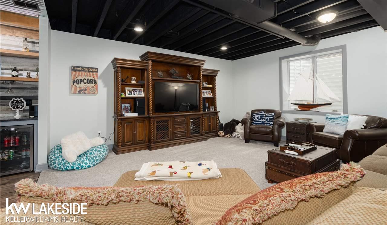 48853 Point Lakeview Street Chesterfield, MI 48047 - Photo 45 of 73