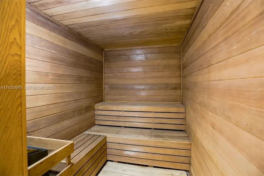 19754 Dinner Key Drive Boca Raton, FL 33498 - Photo 47 of 48 a view of entryway