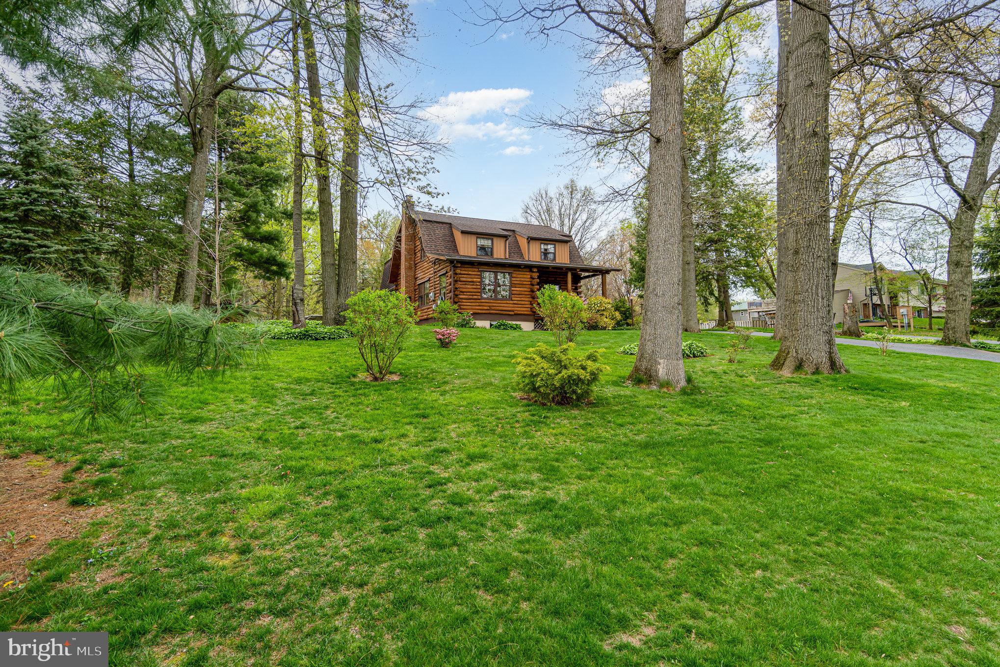 1146 Mountain Road Manheim, PA 17545 - Photo 2 of 40