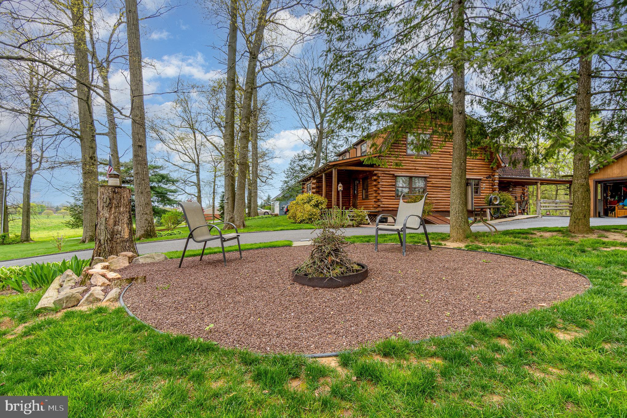 1146 Mountain Road Manheim, PA 17545 - Photo 3 of 40